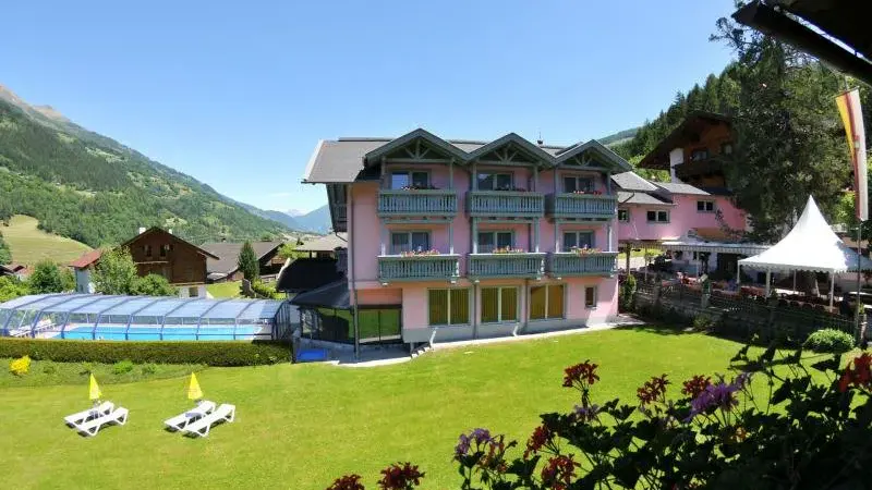 Hotel Margarethenbad Aussenansicht