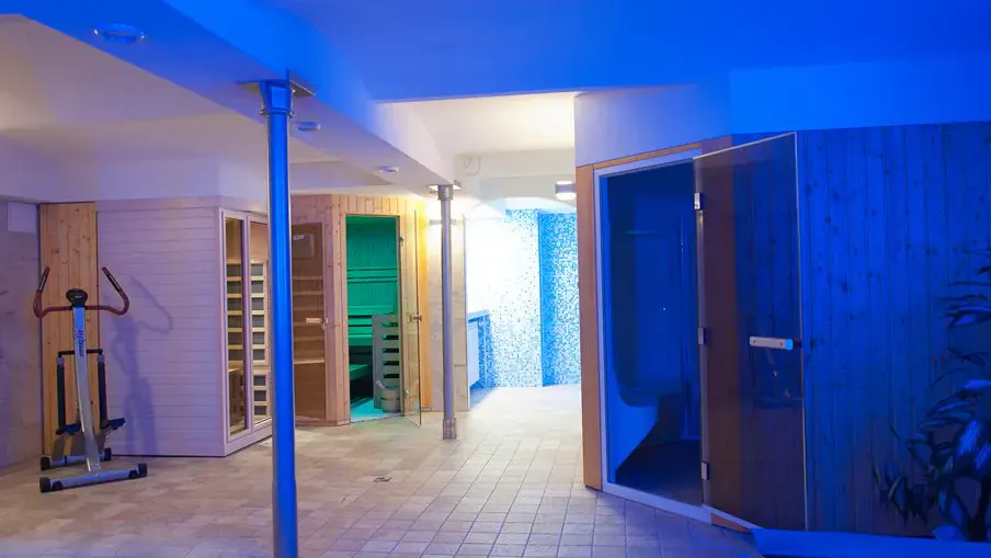 Hotel Subterra