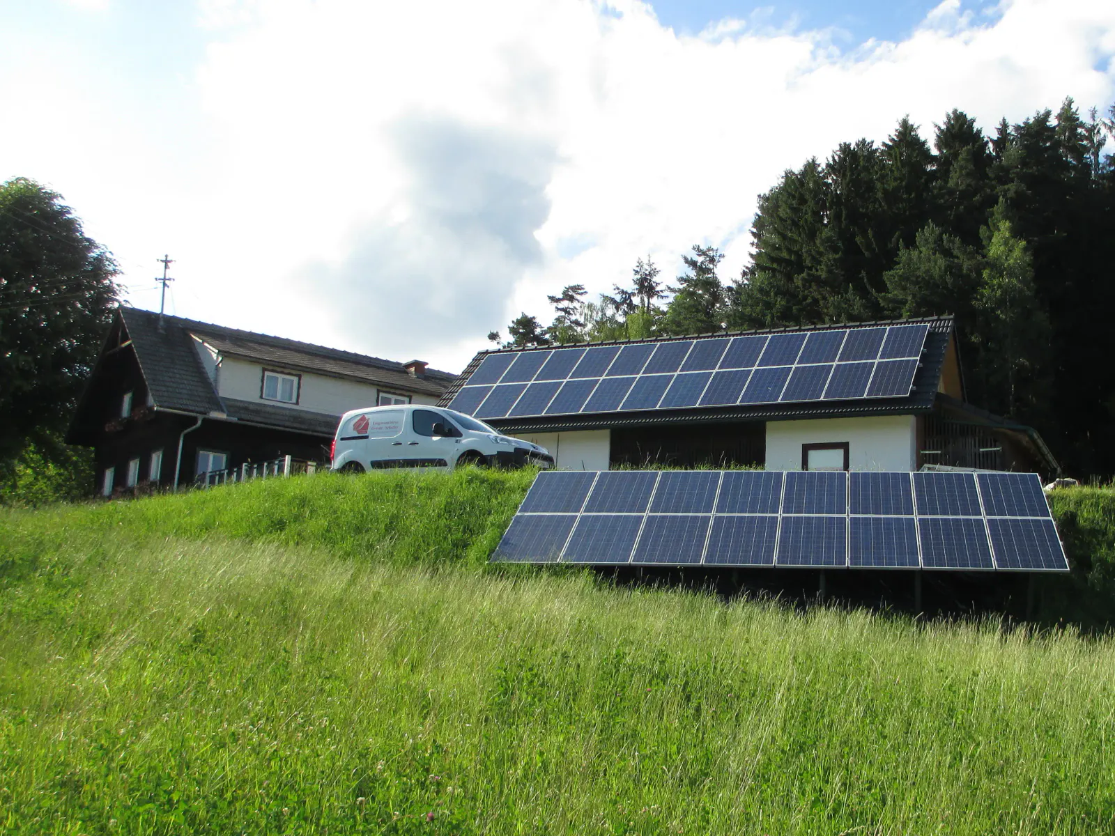 Blick auf Teil 1 und 2 unserer Photovoltaikanlagen