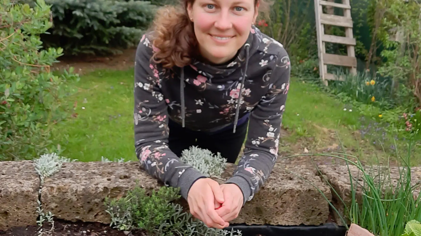 Egal ob auf der Terrasse, in Hochbeeten oder im kleinem Garten - auch auf kleinsten Raum kannst du dich selbstversorgen