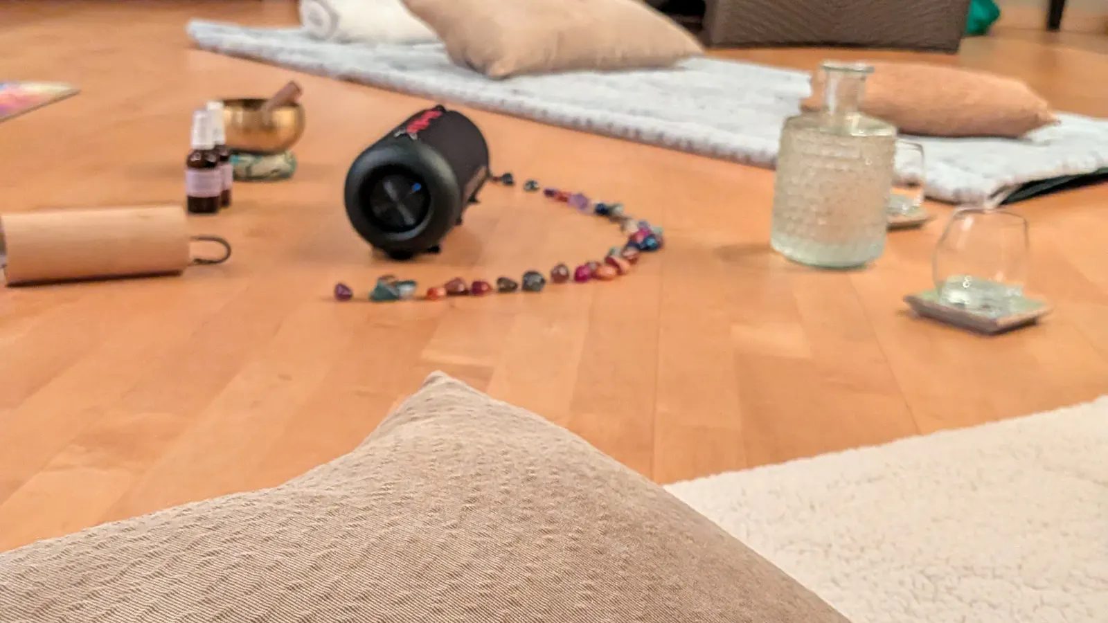 Gemütliches Setup für entspannende Meditationen und befreiende Atemreisen.