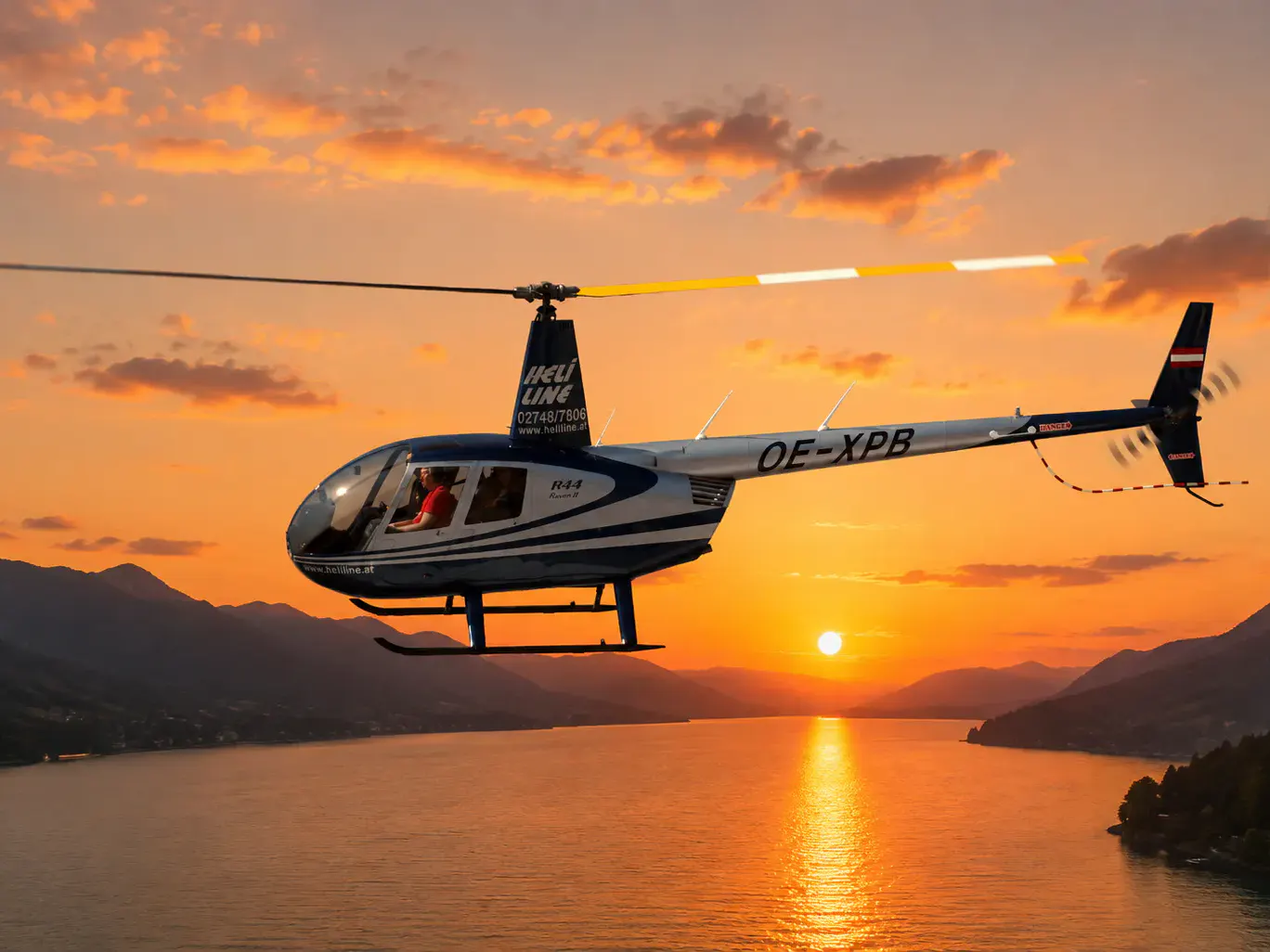 Hubschrauber fliegend