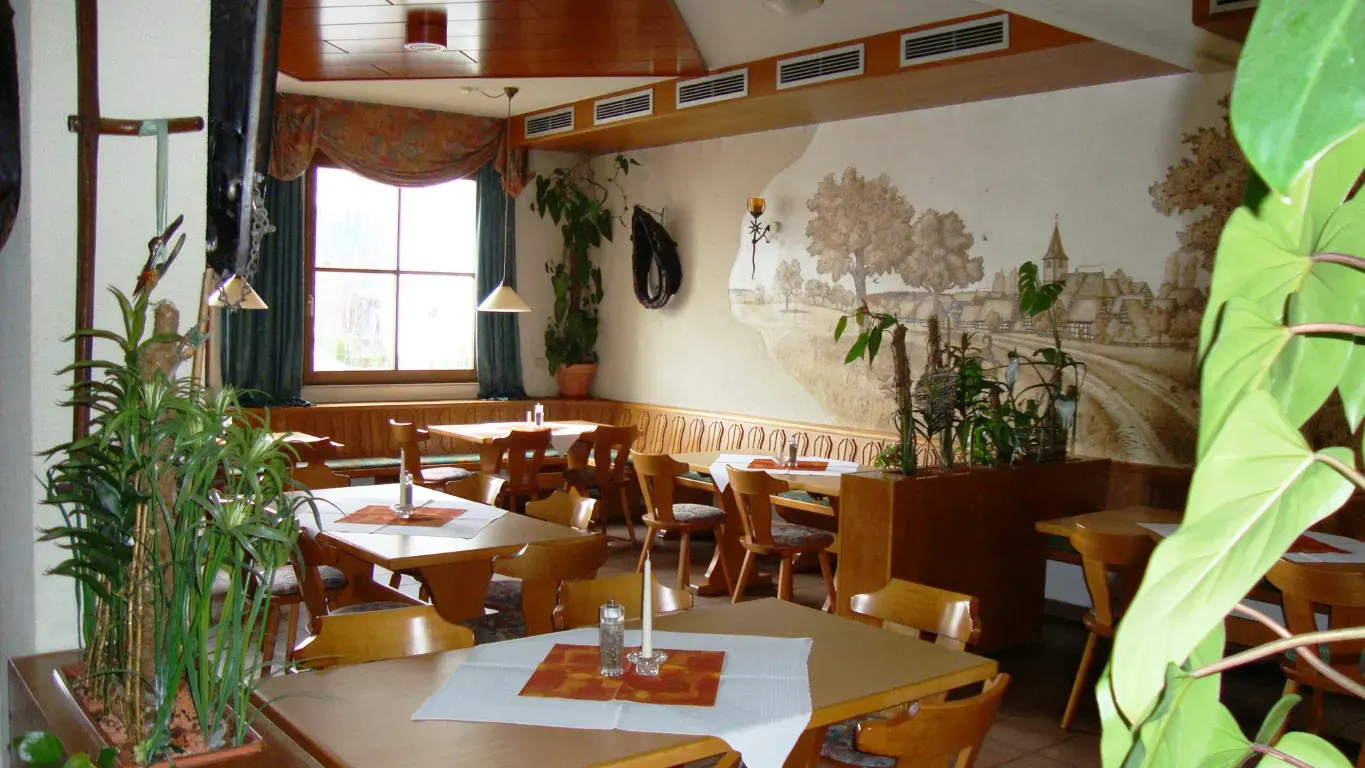 Blick in die Gaststube des Offenthaler Hofes