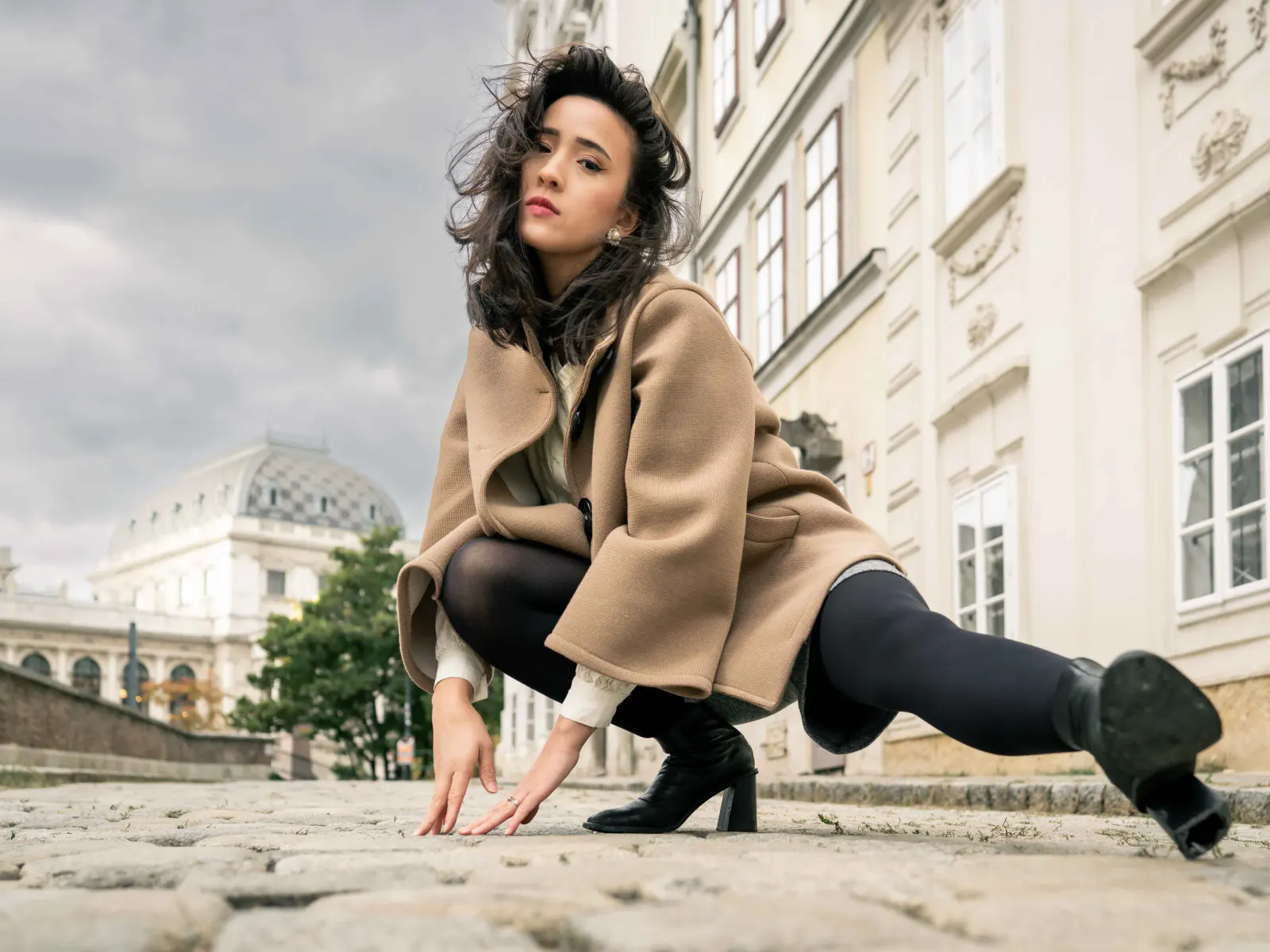 DEIN EDITORIAL – Urban Fashion Shooting in Wien
