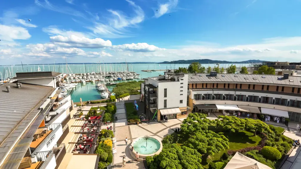 Aussenansicht Hotel Golden Lake Resort