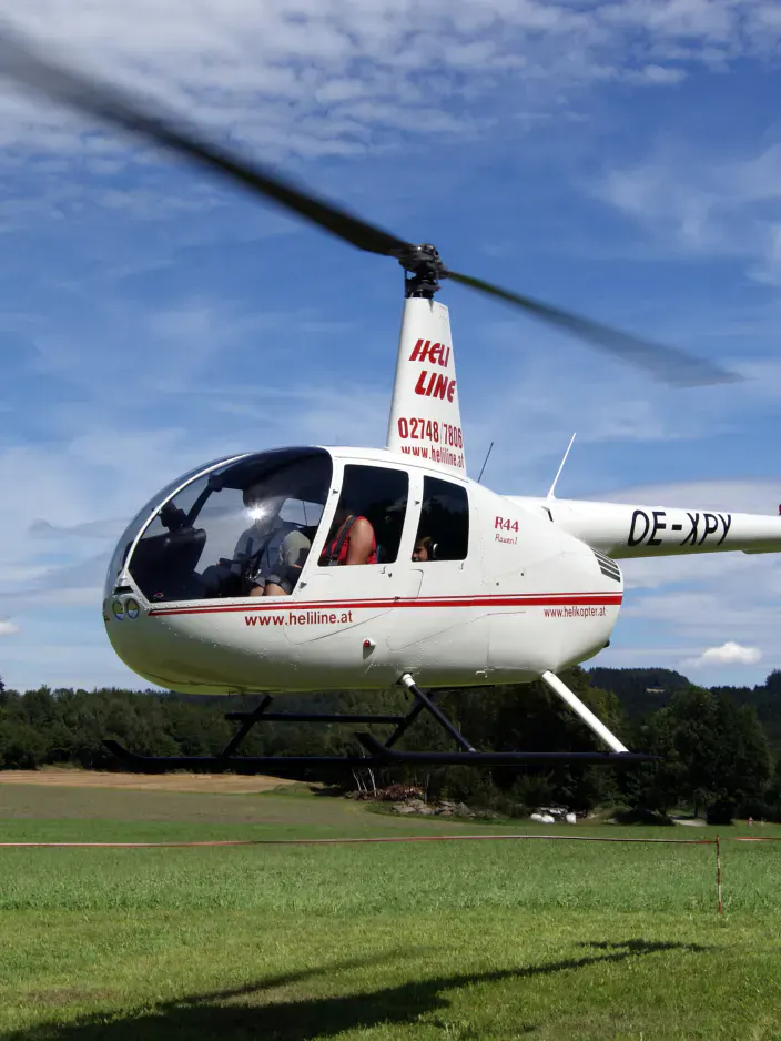 Hubschrauber fliegend