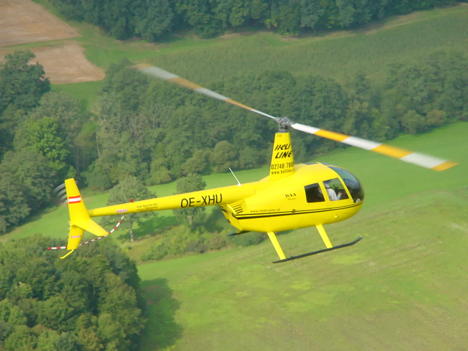 Hubschrauber fliegend