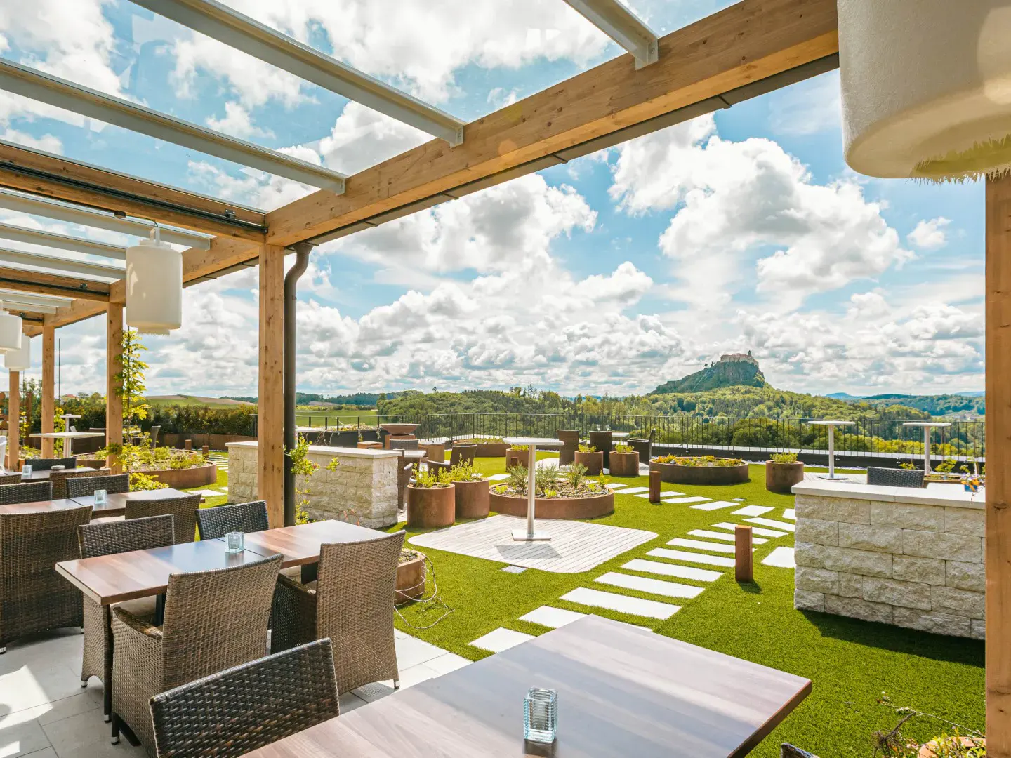 Terrasse in der Mittagssonne im Genusshotel Riegersburg