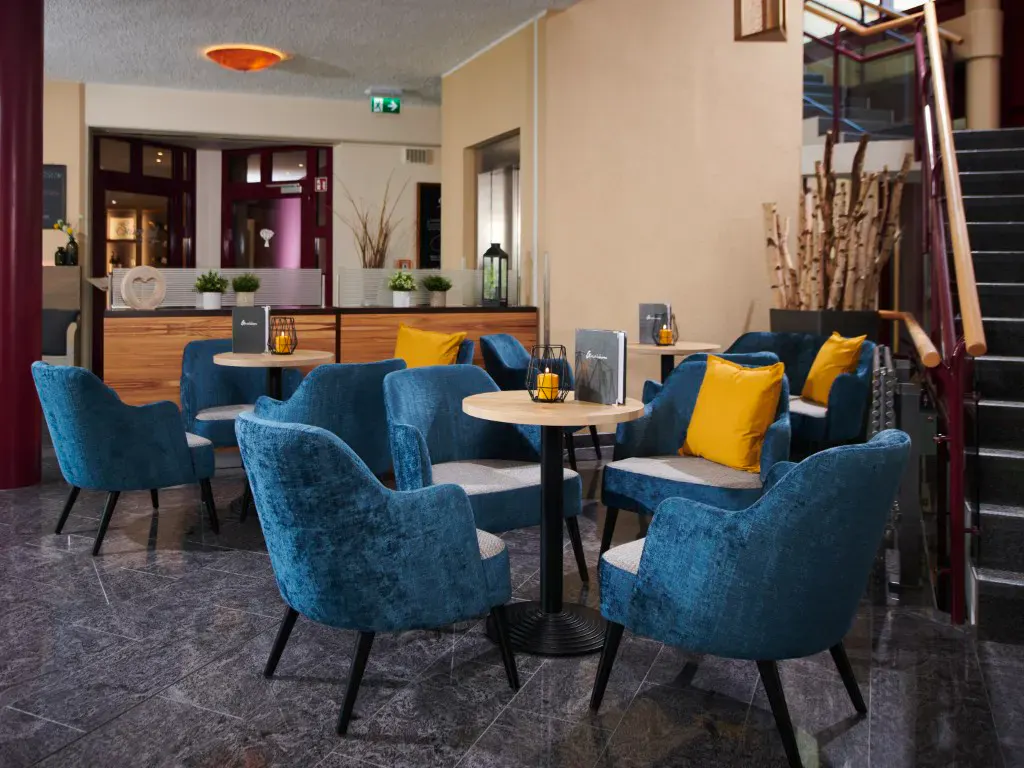 Loungebereich im Parkhotel Neustadt