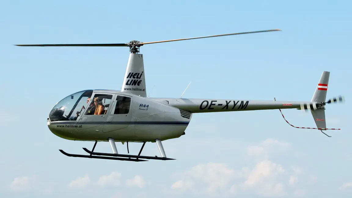 Hubschrauber fliegend