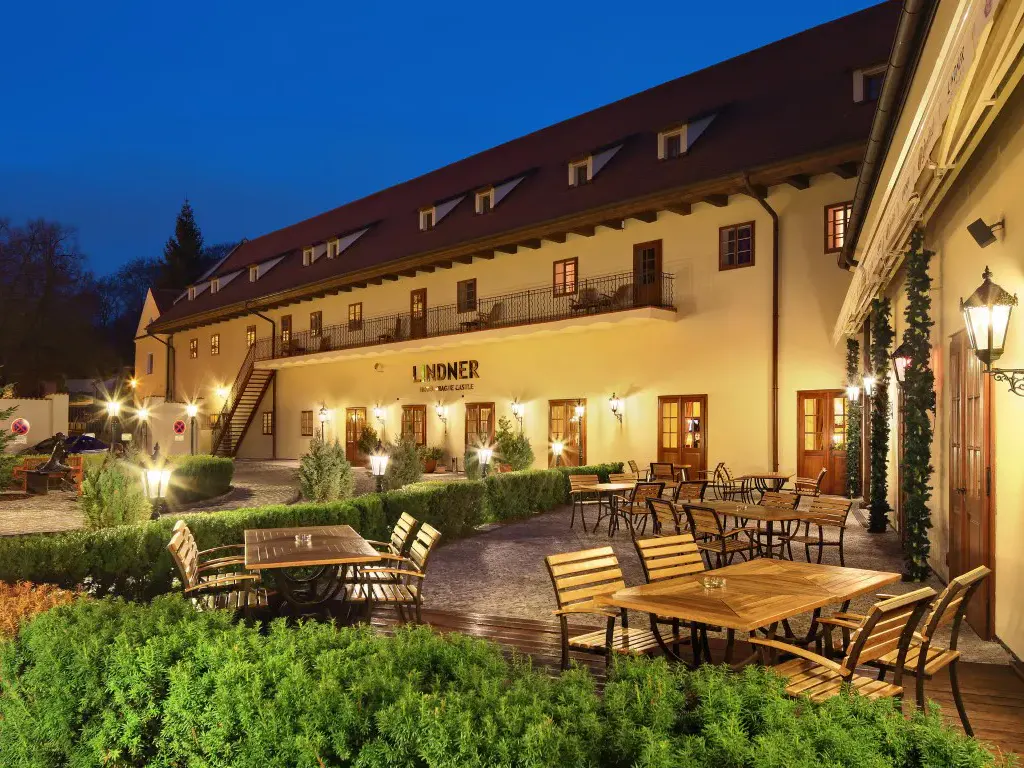 Innenhof des Lindner Hotels Prague Castle