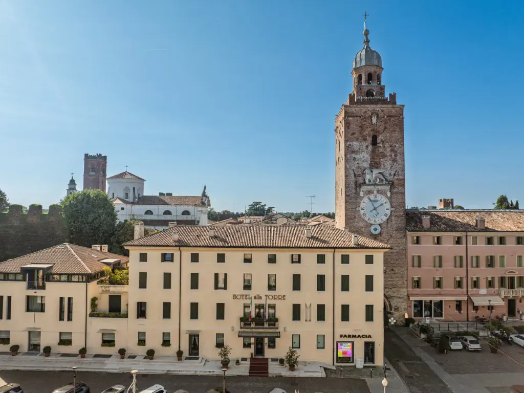 Aussenansicht des Hotels Alla Torre