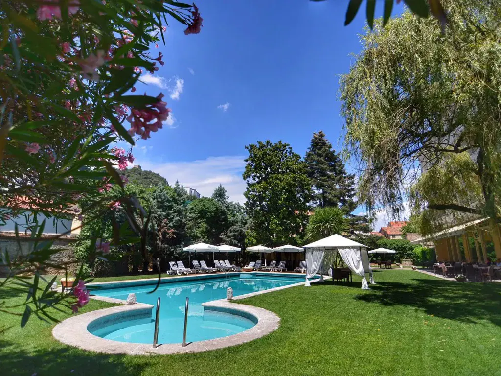 Aussenschwimmbad im Hotel Blue Dream