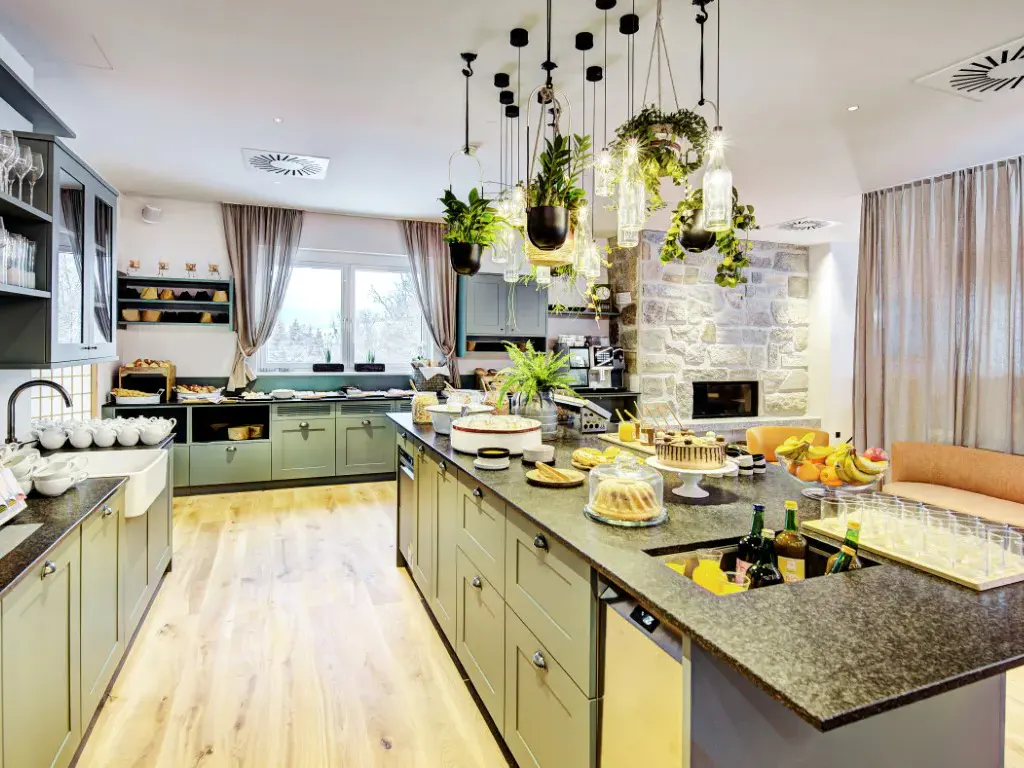 Einblick in das Frühstücksbuffet im Koenigswieserhof