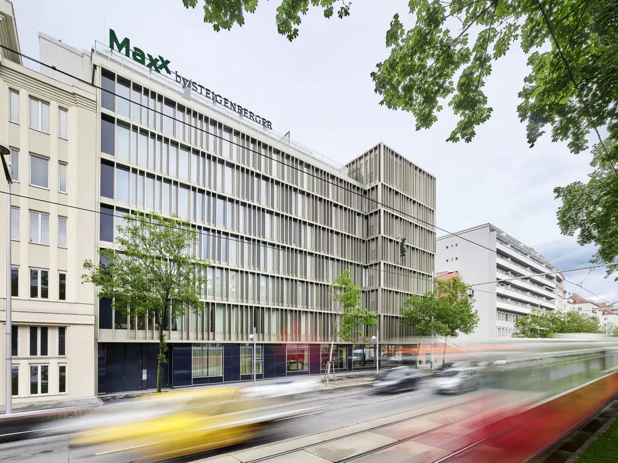 Aussenansicht des Hotels Maxx by Steigenberger