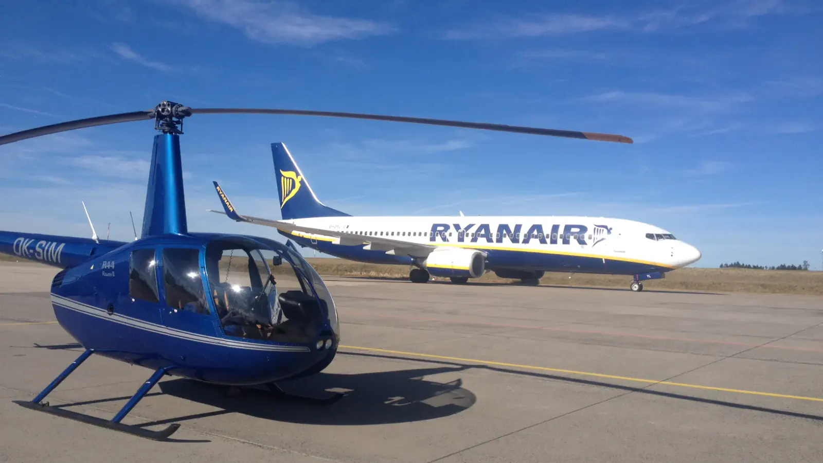 Hubschrauber fliegend