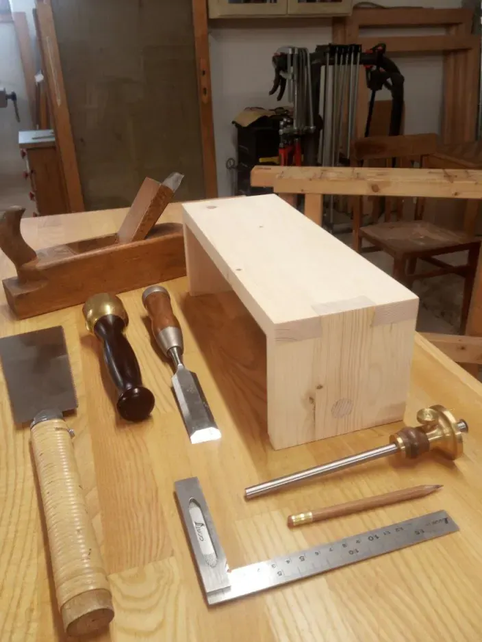 Werkstück mit Werkzeugen
