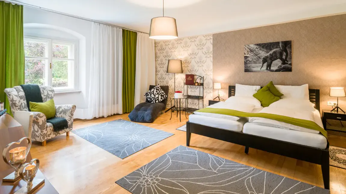 Beispiel eines Doppelzimmeres im Schlosshotel Rosenau