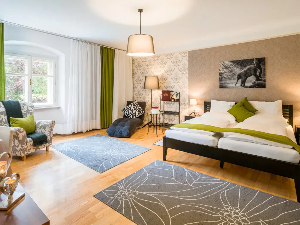 Beispiel eines Doppelzimmeres im Schlosshotel Rosenau