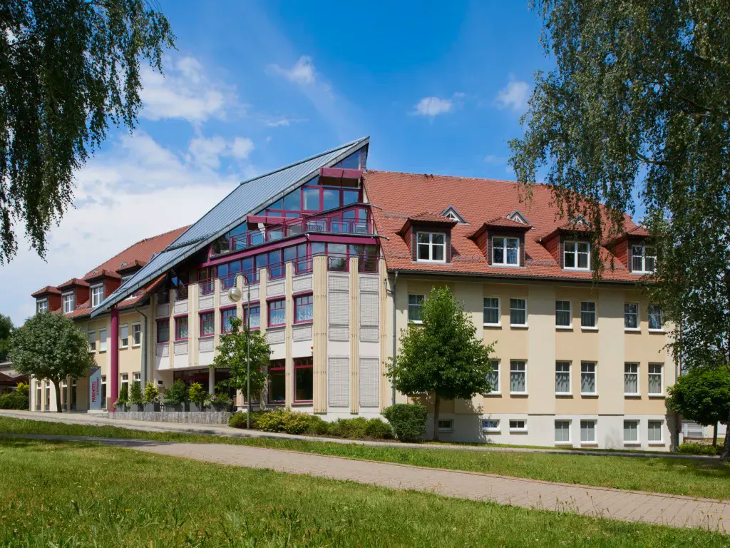 Aussenansicht des Parkhotels Neustadt