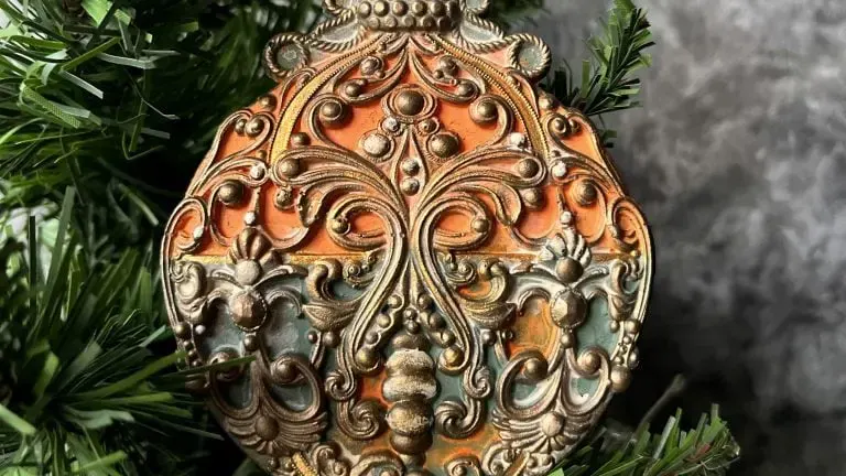 Weihnachtsschmuck gießen und bemalen